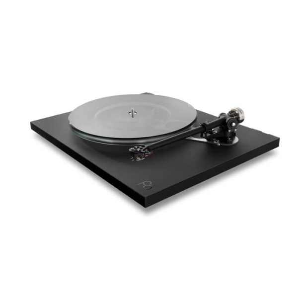 Rega Planar 6 Turntable